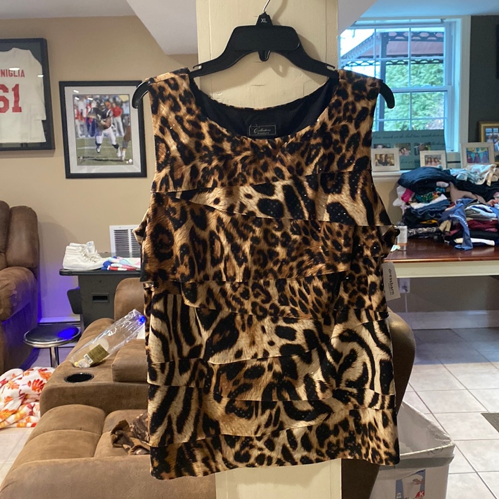 Womenswear 2x dress shirt cheetah print with clear glitter